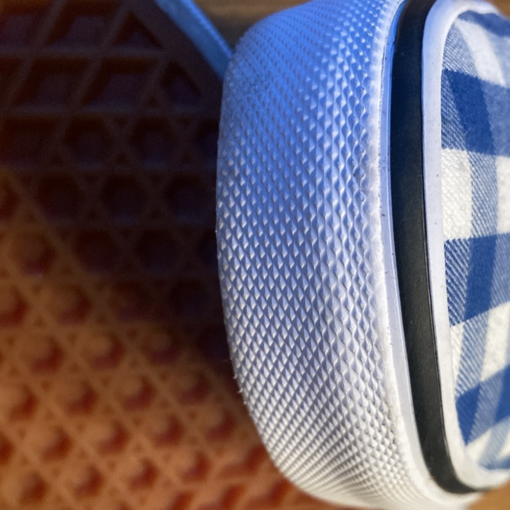 Vans - Picture 5 of 6